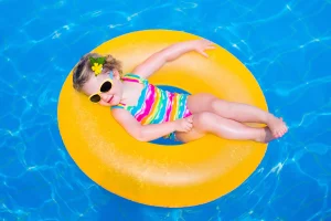 HOW TO APPROACH UV PROTECTION OF YOUR CHILDREN